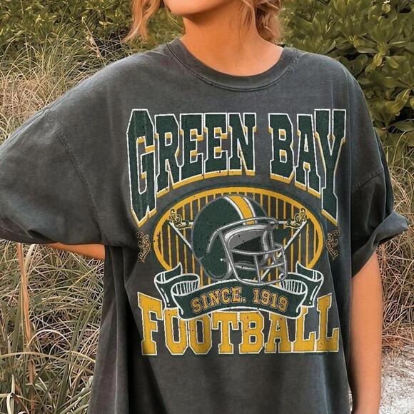 Tops - Green Bay Football Retro Style 90s Graphic Fan Gift Tee
